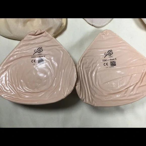 Set of 4 Breast Forms Covers and Case Amoena & ABC Bras